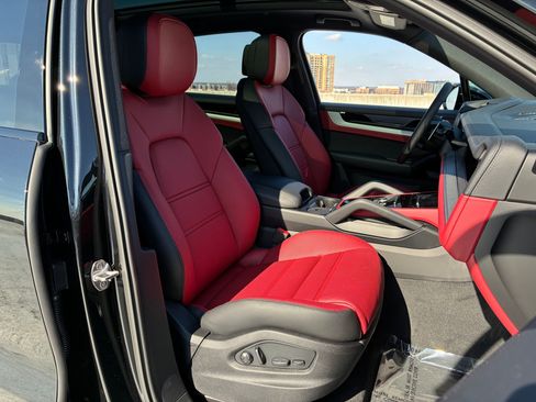 New 2026 Porsche Cayenne AWD/4WD image 19
