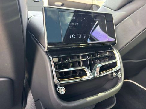 Certified 2024 Bentley Flying Spur S V8 image 23