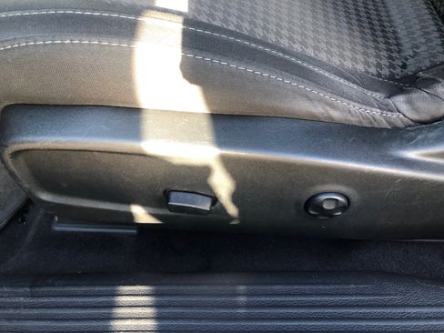 Used 2018 Dodge Challenger SXT w/ Blacktop Package image 13