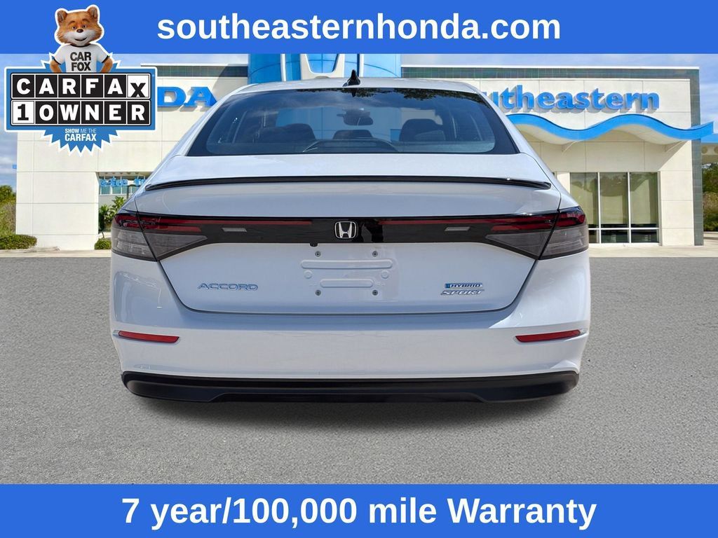 Used 2024 Honda Accord Sport image 4