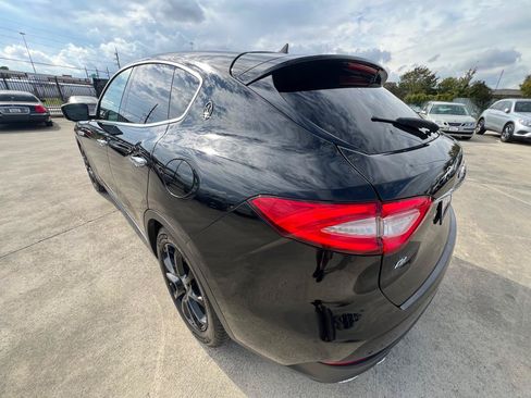 Used 2018 Maserati Levante AWD/4WD image 53