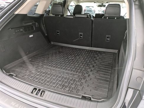 Certified 2022 Lincoln Nautilus Reserve w/ Equipment Group 201A image 28