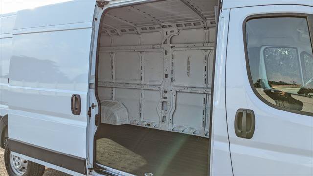 Used 2023 RAM ProMaster 2500 FWD image 18