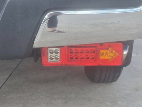 Used 2016 Toyota Tacoma SR5 RWD image 27
