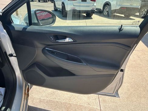 Used 2016 Chevrolet Cruze Premier FWD image 16