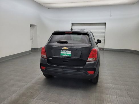 Used 2021 Chevrolet Trax LS w/ Tint and Cruise Package FWD image 7