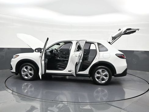 Used 2023 Honda HR-V LX image 34