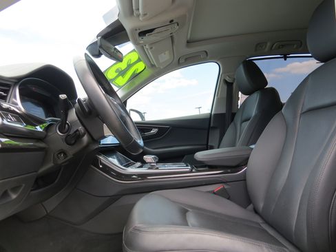 Used 2023 Audi Q7 3.0T Prestige image 19