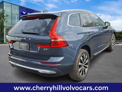 Certified 2023 Volvo XC60 B5 Plus image 7