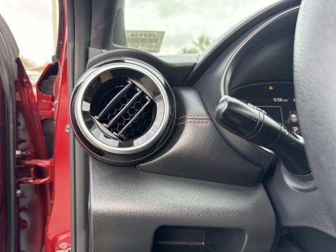 Used 2024 Nissan Kicks SR image 32