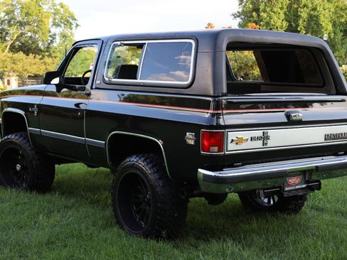 Used 1990 Chevrolet Blazer 4WD image 5