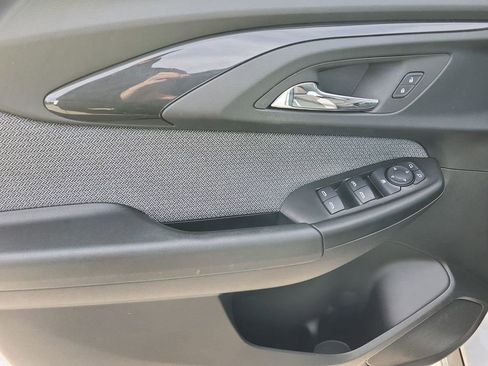 Used 2023 Chevrolet TrailBlazer LS image 27