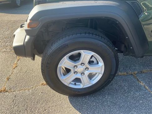 Used 2022 Jeep Wrangler Unlimited Sport AWD/4WD image 41
