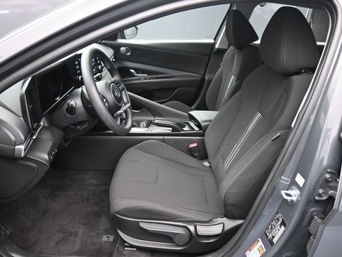 Certified 2023 Hyundai Elantra SEL FWD image 18
