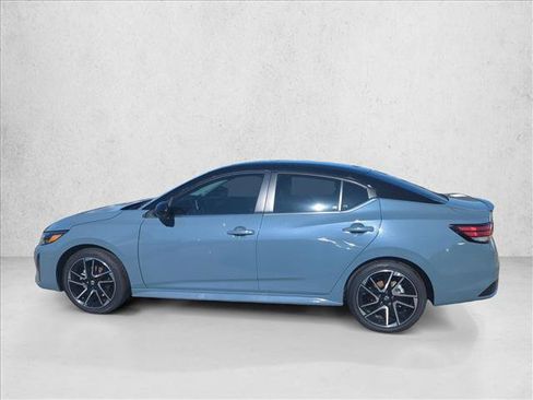 New 2025 Nissan Versa SR w/ Trunk Package image 4