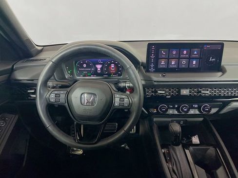 Used 2023 Honda Accord Sport image 19
