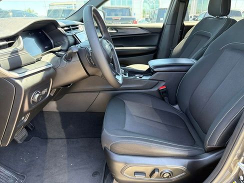Used 2025 Jeep Grand Cherokee L Laredo AWD/4WD image 20