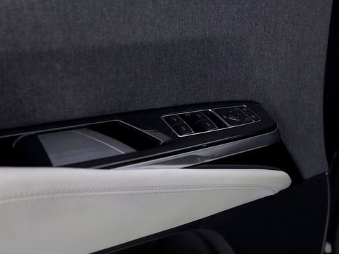 Used 2025 Cadillac Escalade V image 20