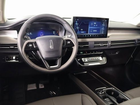 New 2026 Lincoln Corsair Premiere image 2