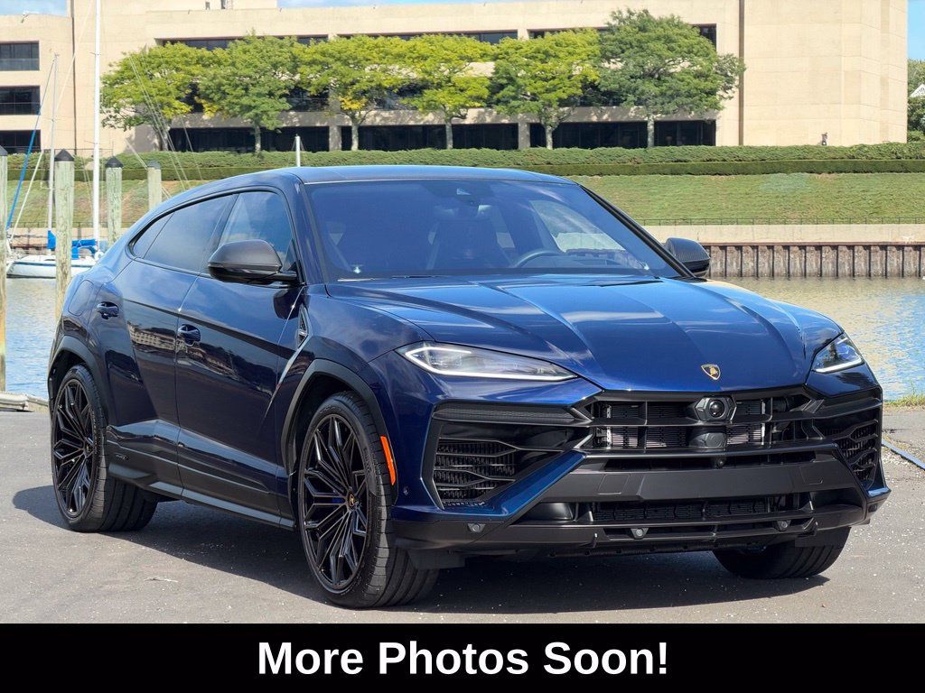 Used 2025 Lamborghini Urus SE AWD/4WD image 7