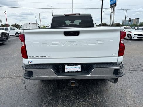 Used 2024 Chevrolet Silverado 2500 LT AWD/4WD image 24