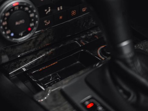 Used 2010 Mercedes-Benz C 63 AMG Sedan image 55