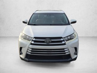 Used 2019 Toyota Highlander Limited FWD video 2