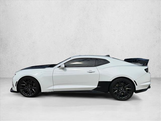 Used 2019 Chevrolet Camaro ZL1 RWD image 9