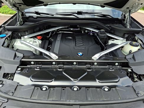 Used 2023 BMW X5 xDrive40i AWD/4WD image 28