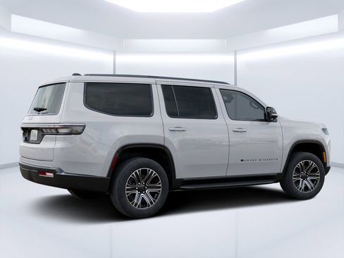 New 2026 Jeep Grand Wagoneer 4WD image 3
