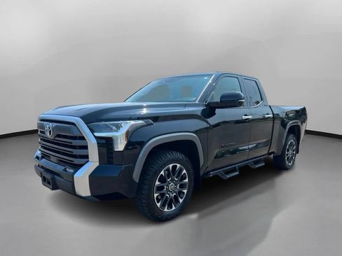 Used 2022 Toyota Tundra Limited w/ Power Package AWD/4WD image 5