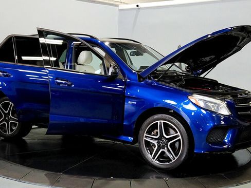 Used 2018 Mercedes-Benz GLE 43 AMG 4MATIC w/ Premium 3 Package image 9