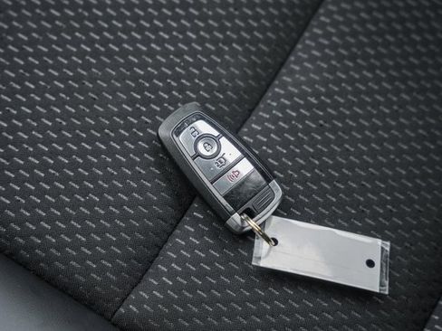 Used 2025 Ford Escape ST-Line image 45