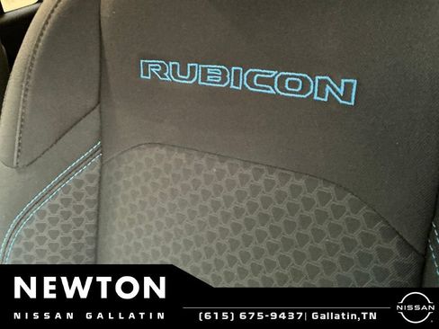 Used 2024 Jeep Wrangler Unlimited Rubicon 4xe AWD/4WD image 15
