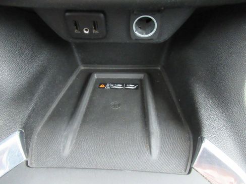 Used 2019 Chevrolet Traverse Premier w/ Driver Confidence II Package image 24