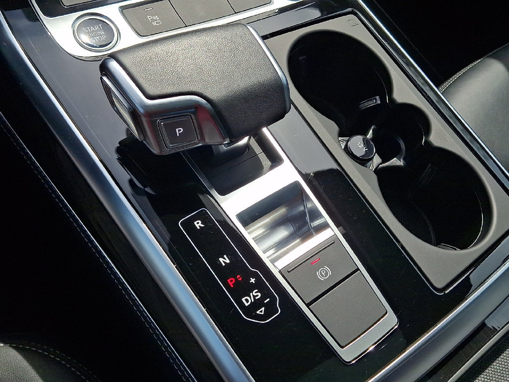 Used 2025 Audi Q7 3.0T Premium Plus AWD/4WD image 19