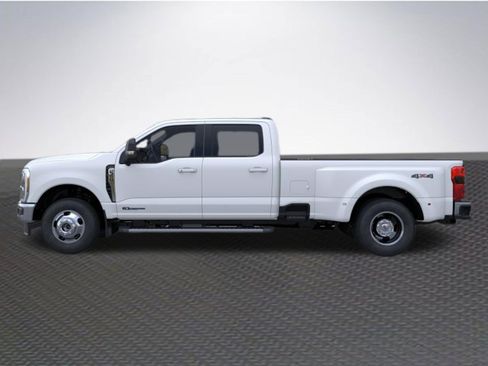 New 2026 Ford F350 Lariat AWD/4WD image 3