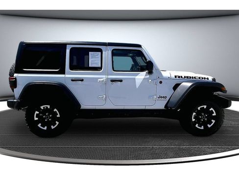Certified 2025 Jeep Wrangler Unlimited Rubicon AWD/4WD image 15