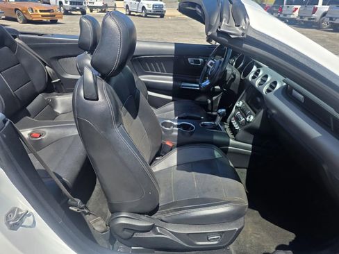 Used 2018 Ford Mustang Premium image 13