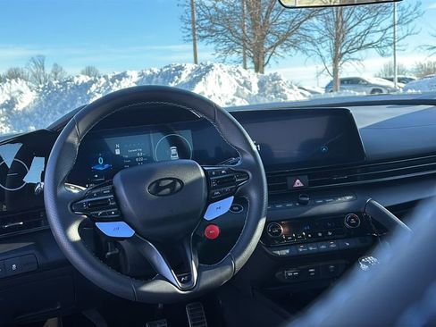 Used 2025 Hyundai Elantra N image 13