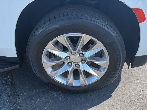 Used 2022 Chevrolet Suburban Premier AWD/4WD image 41