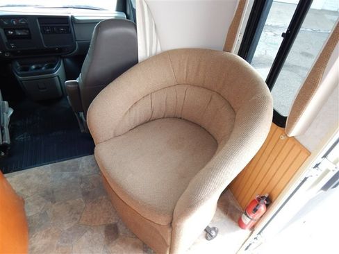 Used 2007 Chevrolet Express 3500 w/ RV Package image 17