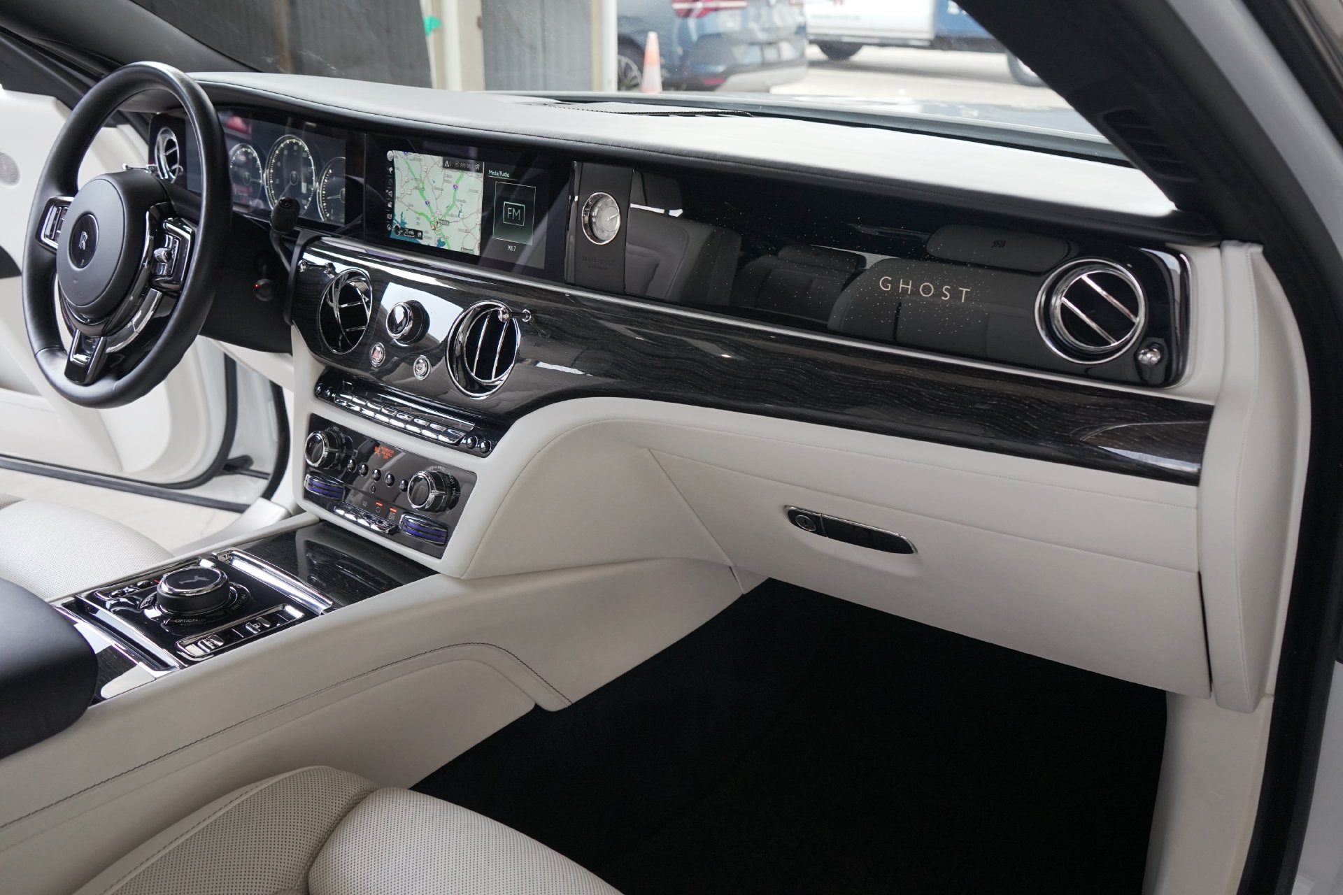 Used 2021 Rolls-Royce Ghost AWD/4WD image 10