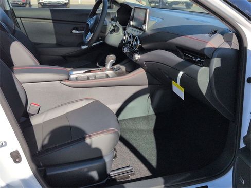 New 2025 Nissan Sentra SR w/ SR Premium Package image 21