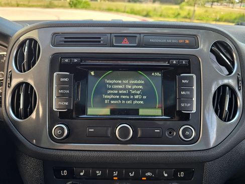 Used 2014 Volkswagen Tiguan R-Line FWD image 36