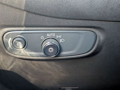 Certified 2024 Chevrolet Equinox RS image 18