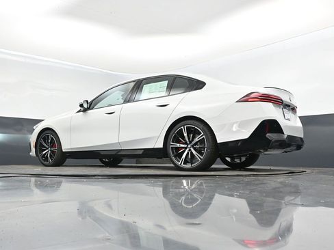 New 2026 BMW 530i w/ M Sport Package image 33