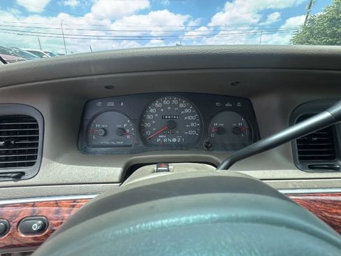 Used 2002 Mercury Grand Marquis GS RWD image 14