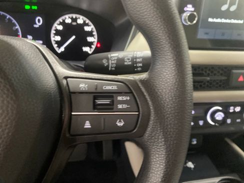 Certified 2027 Honda HR-V LX image 25