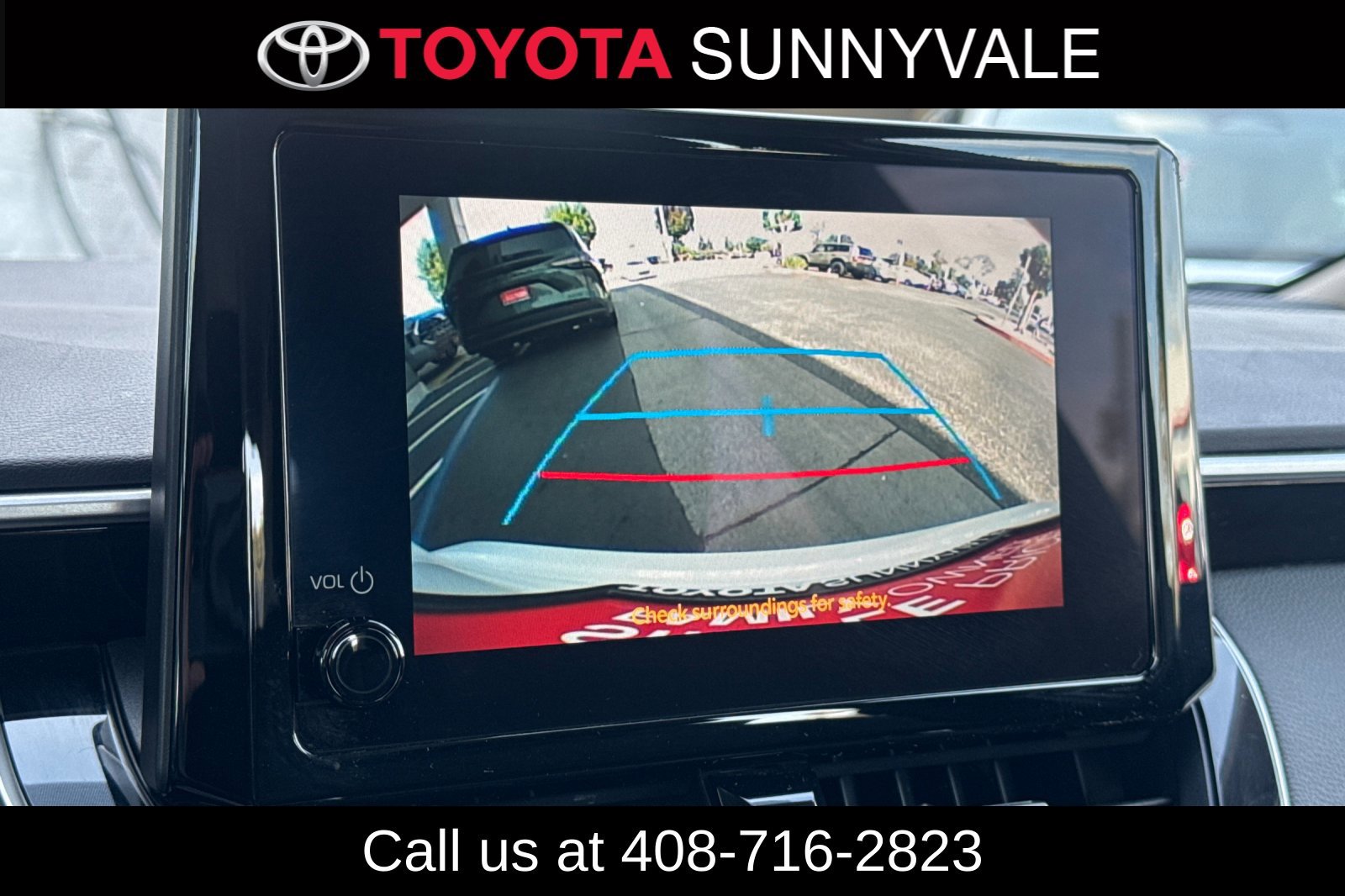 Used 2025 Toyota Corolla LE FWD image 23